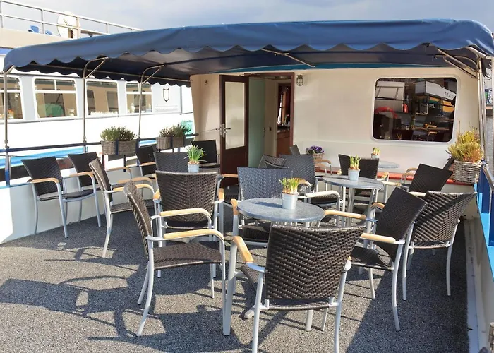 Hotell Hotelboat Fleur 2*