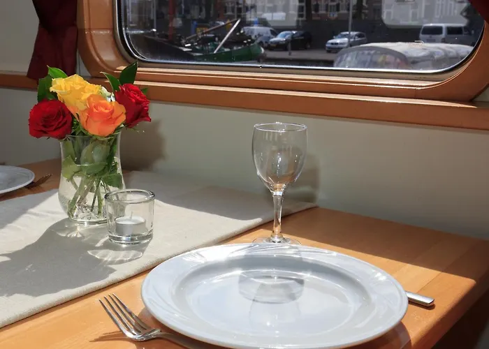 Hotell Hotelboat Fleur 2*