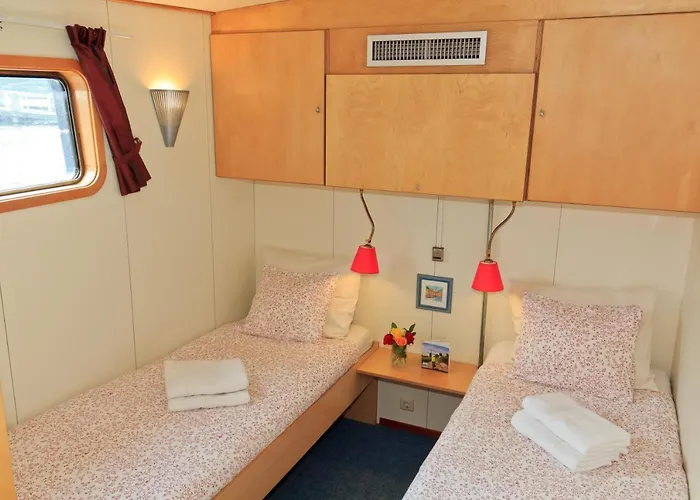 Hotell Hotelboat Fleur 2*